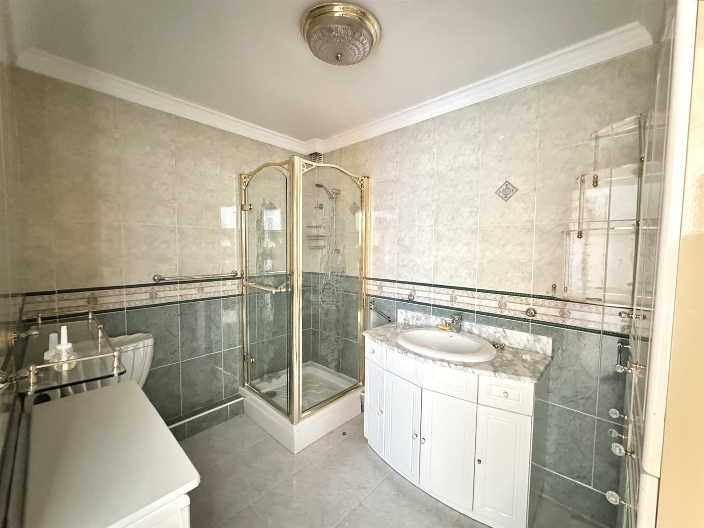 Image of Apartment - 2 Bedrooms - 1 Bathrooms for Sale in Brympton-Gibraltar, Image 7